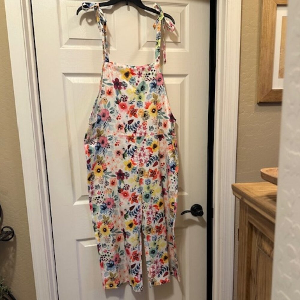 Capri Overalls- Floral NWOT